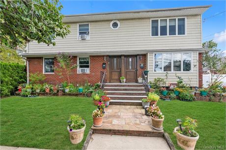 2 family, 2 car garage and minutes from the LIRR comes available in Mineola