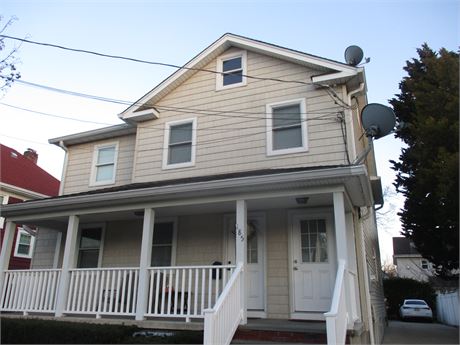 Beautiful Apartment in the Heart of Mineola
